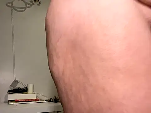 Snapshot of Kittyymaze1 chatting on October 30, 2025, 12:58 pm Kittyymaze1 online show from October 30, 2025, 12:58 pm