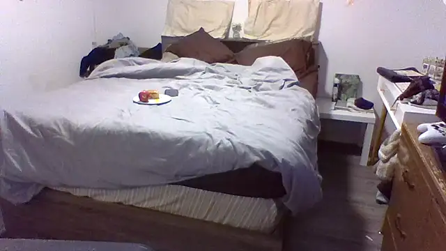 Snapshot of Kittyymaze1 chatting on December 5, 2025, 4:05 pm Kittyymaze1 online show from December 5, 2025, 4:05 pm