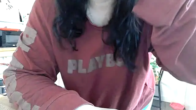 Snapshot of Kittyymaze1 chatting on April 9, 2026, 12:00 pm Kittyymaze1 online show from April 9, 2026, 12:00 pm