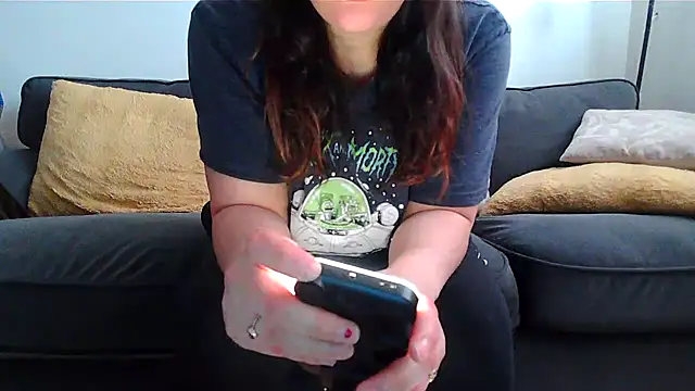 Snapshot of Kittyymaze1 chatting on December 15, 2025, 4:13 pm Kittyymaze1 online show from December 15, 2025, 4:13 pm