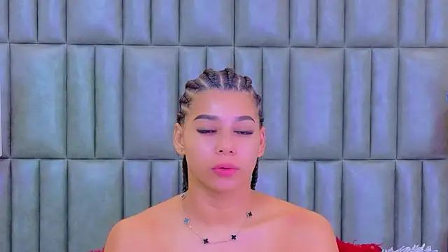 Snapshot of TiaraRosse chatting on March 13, 2026, 11:37 am TiaraRosse online show from March 13, 2026, 11:37 am