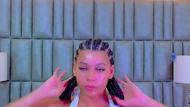 Snapshot of TiaraRosse chatting on March 14, 2026, 3:23 am TiaraRosse online show from March 14, 2026, 3:23 am