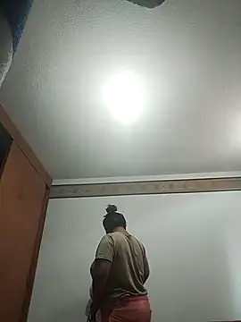 Snapshot of 11-Lilith chatting on February 17, 2025, 5:01 pm 11-Lilith online show from February 17, 2025, 5:01 pm