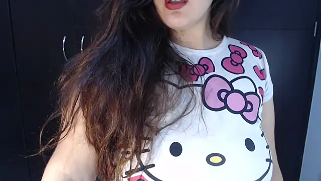 Snapshot of AdharaLujan chatting on September 21, 2025, 1:22 am AdharaLujan online show from September 21, 2025, 1:22 am