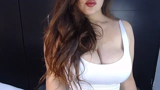 Snapshot of AdharaLujan chatting on January 23, 2025, 10:44 pm AdharaLujan online show from January 23, 2025, 10:44 pm