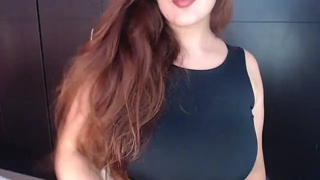 Snapshot of AdharaLujan chatting on February 12, 2025, 5:16 pm AdharaLujan online show from February 12, 2025, 5:16 pm