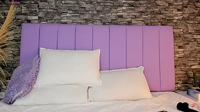 Snapshot of Aixa_hill1 chatting on February 24, 2025, 5:20 pm Aixa hill1 online show from February 24, 2025, 5:20 pm