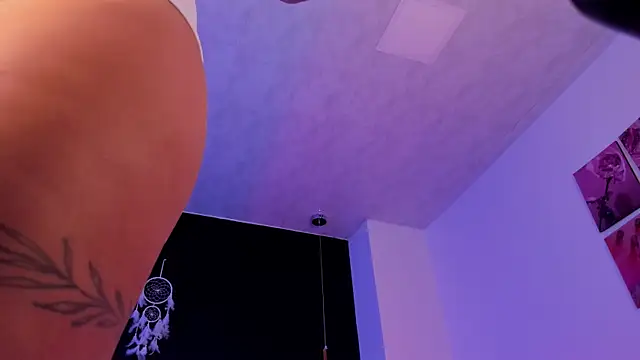 Aixa hill1 online show from December 5, 2025, 12:21 am