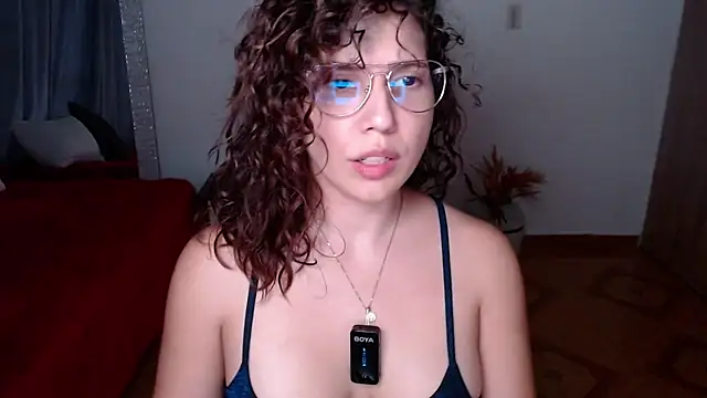 Snapshot of Sigrid- chatting on March 13, 2025, 11:27 pm Sigrid- online show from March 13, 2025, 11:27 pm