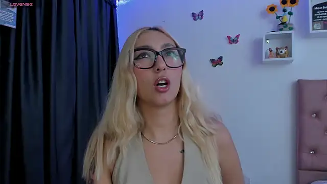 Soffy-brooks online show from May 15, 2026, 3:15 am