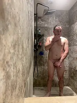 unconnudu21000 online show from December 31, 2024, 6:59 am