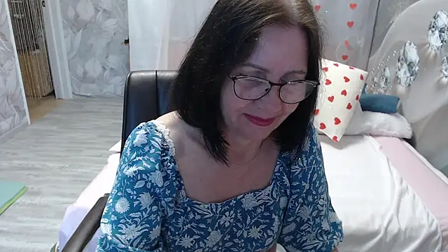 OlgaHottie online show from June 12, 2026, 11:35 pm