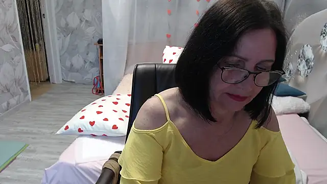 Snapshot of OlgaHottie chatting on May 19, 2026, 11:45 pm OlgaHottie online show from May 19, 2026, 11:45 pm