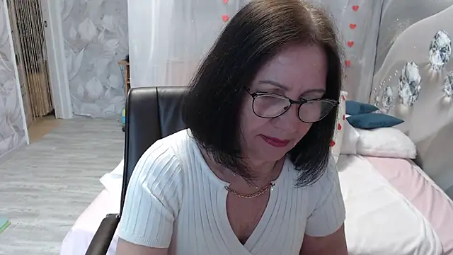 OlgaHottie online show from June 8, 2026, 11:38 pm