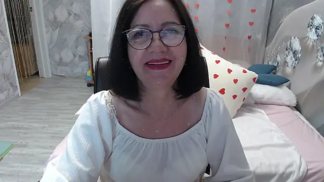 OlgaHottie online show from June 7, 2026, 11:43 pm