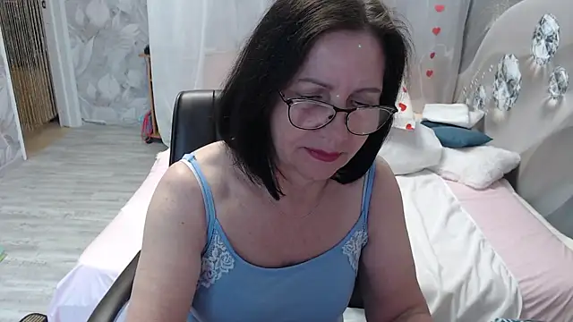 Snapshot of OlgaHottie chatting on May 22, 2026, 11:36 pm OlgaHottie online show from May 22, 2026, 11:36 pm