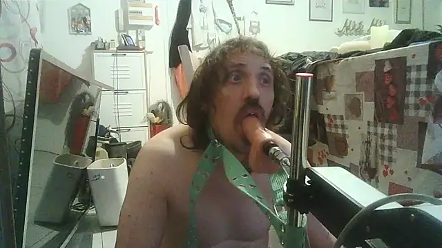 cyril020202 online show from October 29, 2025, 5:45 pm