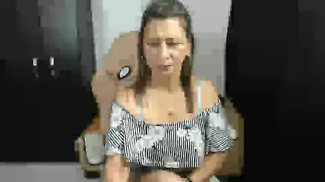 Snapshot of MafeJonesTaboo chatting on October 10, 2025, 9:26 pm MafeJonesTaboo online show from October 10, 2025, 9:26 pm