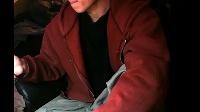 Snapshot of Ray175oo chatting on February 8, 2025, 4:25 pm Ray175oo online show from February 8, 2025, 4:25 pm