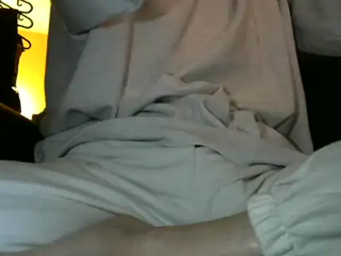 Snapshot of Ray175oo chatting on January 15, 2025, 5:05 pm Ray175oo online show from January 15, 2025, 5:05 pm