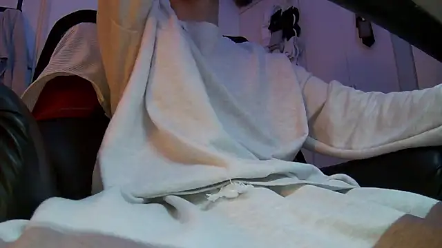 Ray175oo online show from February 21, 2026, 5:15 pm