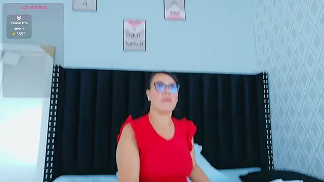 Snapshot of hotlatinateacher chatting on April 23, 2026, 6:31 pm hotlatinateacher online show from April 23, 2026, 6:31 pm