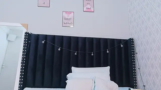 Snapshot of hotlatinateacher chatting on October 30, 2025, 7:33 pm hotlatinateacher online show from October 30, 2025, 7:33 pm