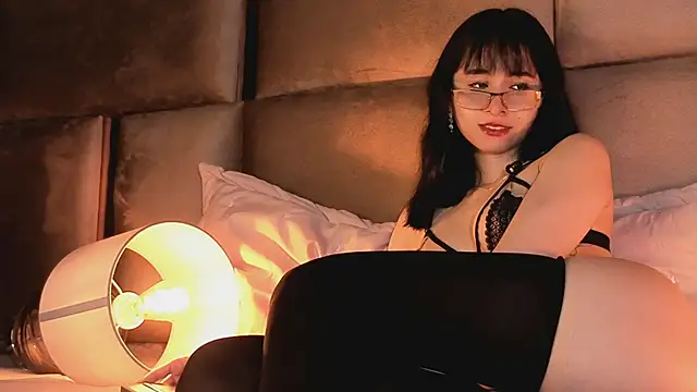 angelinepossy online show from November 30, 2025, 9:48 pm