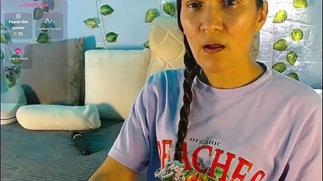 venus swet  online show from October 20, 2025, 12:45 am