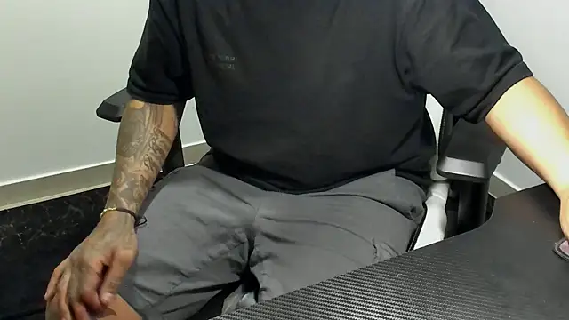 stebankechima online show from October 30, 2025, 3:27 am