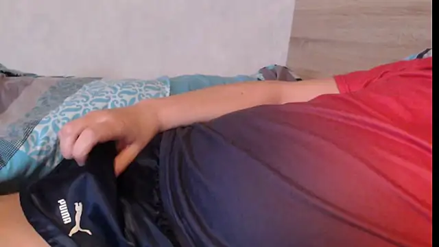 Snapshot of Shortboy84 chatting on February 17, 2026, 9:50 am Shortboy84 online show from February 17, 2026, 9:50 am