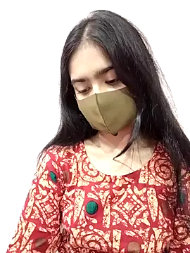 Arisha- online show from December 1, 2025, 2:07 pm