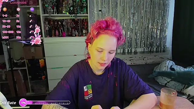 Snapshot of School_Love chatting on April 9, 2026, 7:14 am School Love online show from April 9, 2026, 7:14 am