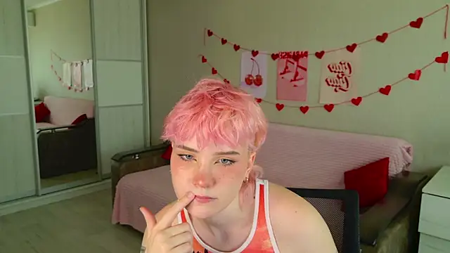 Snapshot of School_Love chatting on September 21, 2025, 11:04 am School Love online show from September 21, 2025, 11:04 am