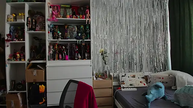 Snapshot of School_Love chatting on March 30, 2026, 7:10 am School Love online show from March 30, 2026, 7:10 am