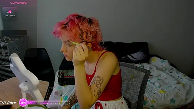 Snapshot of School_Love chatting on November 10, 2025, 7:13 am School Love online show from November 10, 2025, 7:13 am