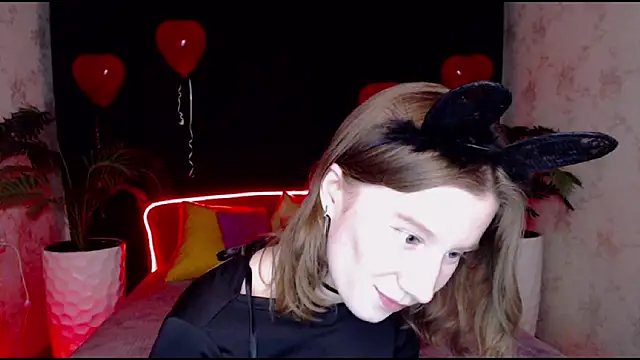 EnigmaSee online show from February 20, 2025, 2:35 pm