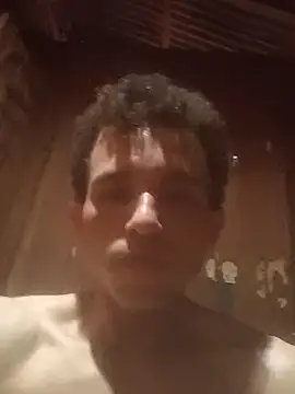 jhonmenas14 online show from October 26, 2025, 5:13 pm