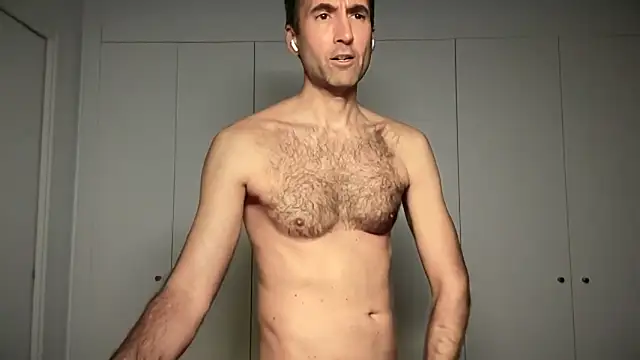 Snapshot of david_spanish chatting on March 9, 2025, 11:35 pm david spanish online show from March 9, 2025, 11:35 pm