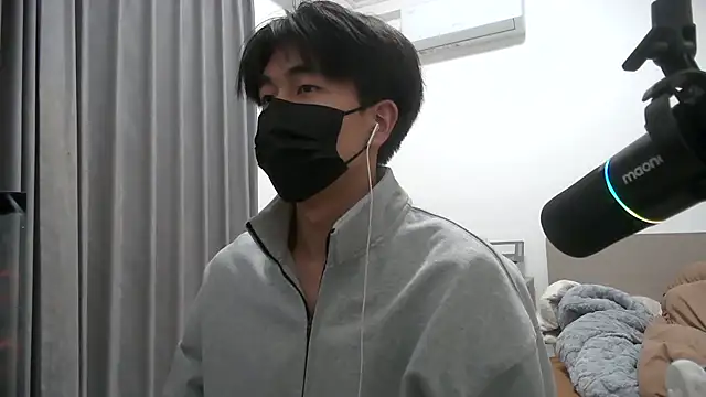 Snapshot of wuzhimao0207 chatting on January 18, 2025, 4:42 pm wuzhimao0207 online show from January 18, 2025, 4:42 pm