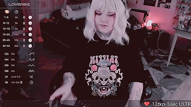 Snapshot of noori__hope chatting on March 8, 2025, 11:07 pm noori hope online show from March 8, 2025, 11:07 pm
