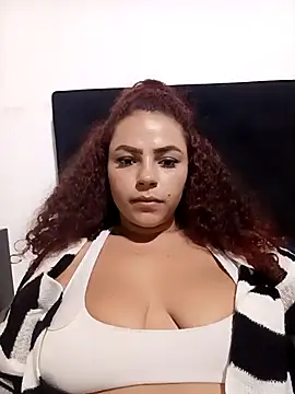 Mommy-Hot online show from October 14, 2025, 12:22 am