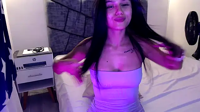 cloe fox online show from November 7, 2025, 3:00 am