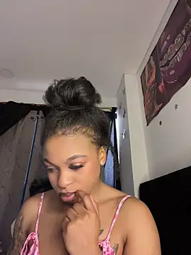 Snapshot of Melany_Williams chatting on April 23, 2026, 12:29 pm Melany Williams online show from April 23, 2026, 12:29 pm