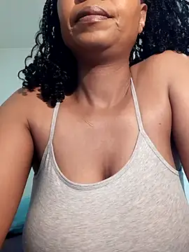 Snapshot of realsquirter chatting on December 16, 2025, 8:29 am realsquirter online show from December 16, 2025, 8:29 am