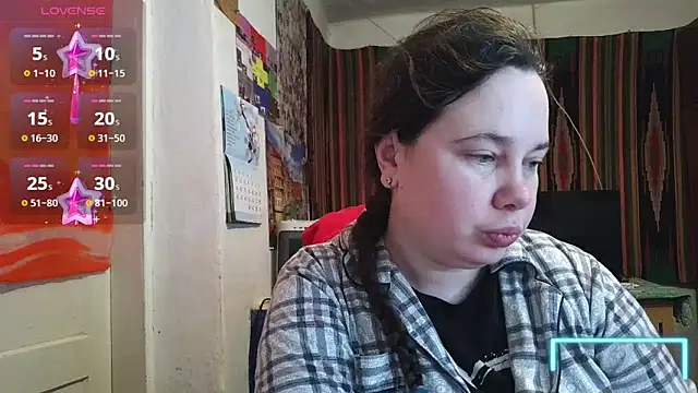 Snapshot of Cora_Maro chatting on April 29, 2026, 10:27 pm Cora Maro online show from April 29, 2026, 10:27 pm