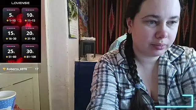 Snapshot of Cora_Maro chatting on May 18, 2026, 11:31 pm Cora Maro online show from May 18, 2026, 11:31 pm