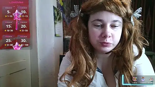 Snapshot of Cora_Maro chatting on May 25, 2026, 12:15 pm Cora Maro online show from May 25, 2026, 12:15 pm