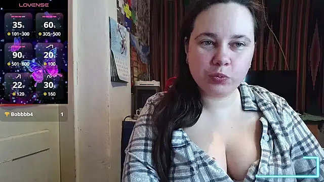 Snapshot of Cora_Maro chatting on April 22, 2026, 11:33 pm Cora Maro online show from April 22, 2026, 11:33 pm