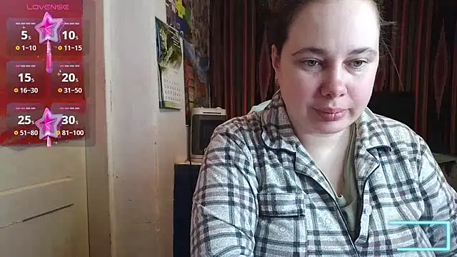 Snapshot of Cora_Maro chatting on May 5, 2026, 10:35 pm Cora Maro online show from May 5, 2026, 10:35 pm